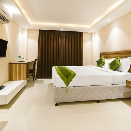 Treebo Iffco Chowk Gurgaon Exterior photo