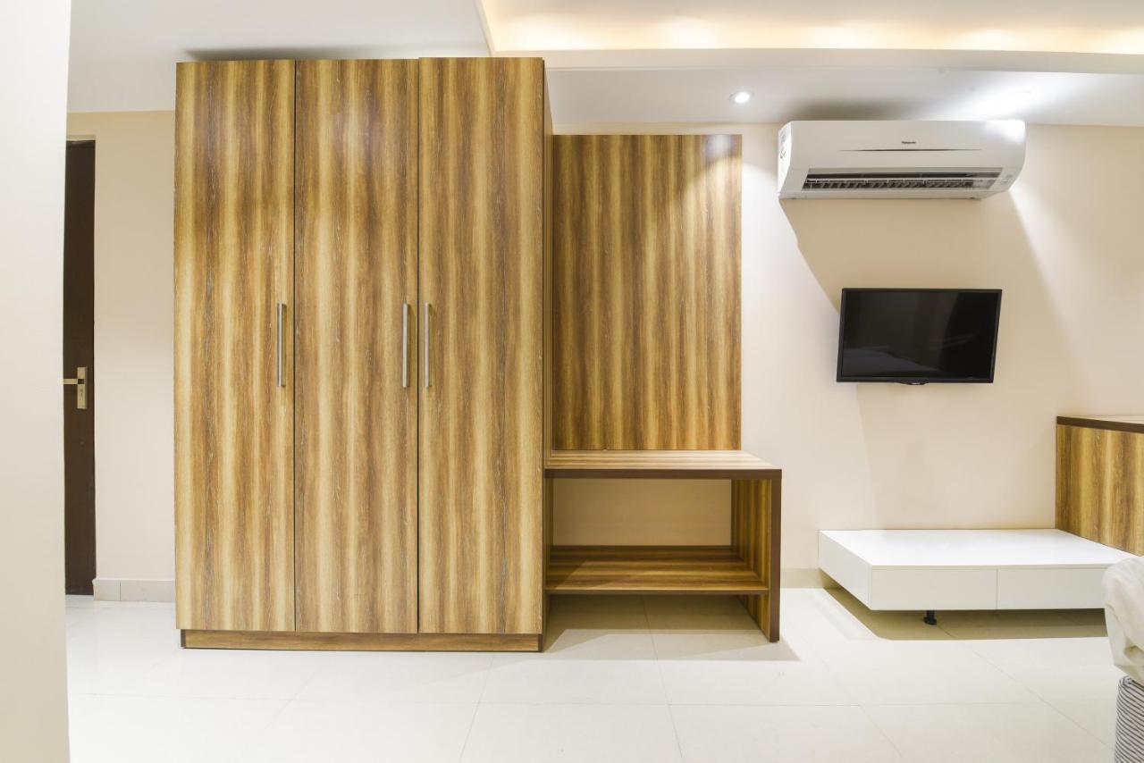 Treebo Iffco Chowk Gurgaon Exterior photo