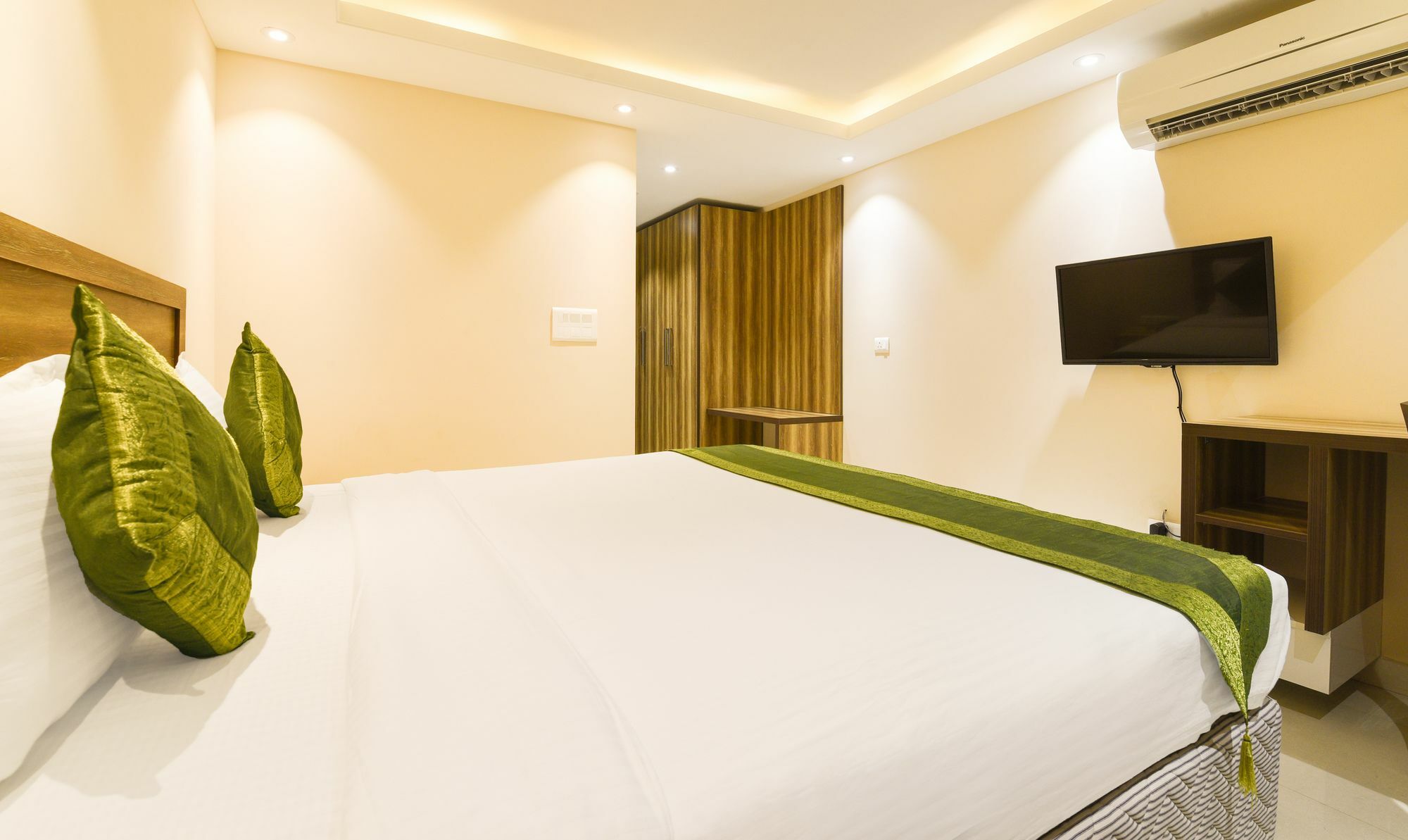 Treebo Iffco Chowk Gurgaon Exterior photo
