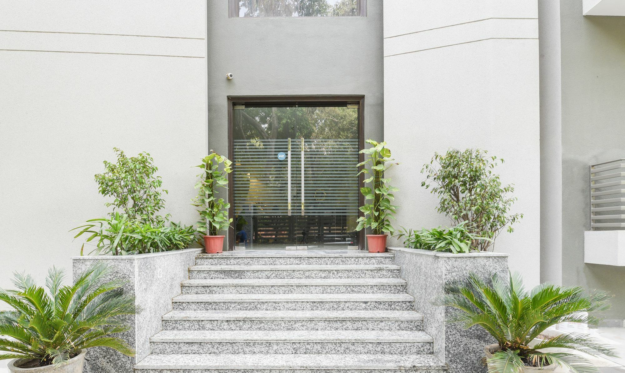 Treebo Iffco Chowk Gurgaon Exterior photo