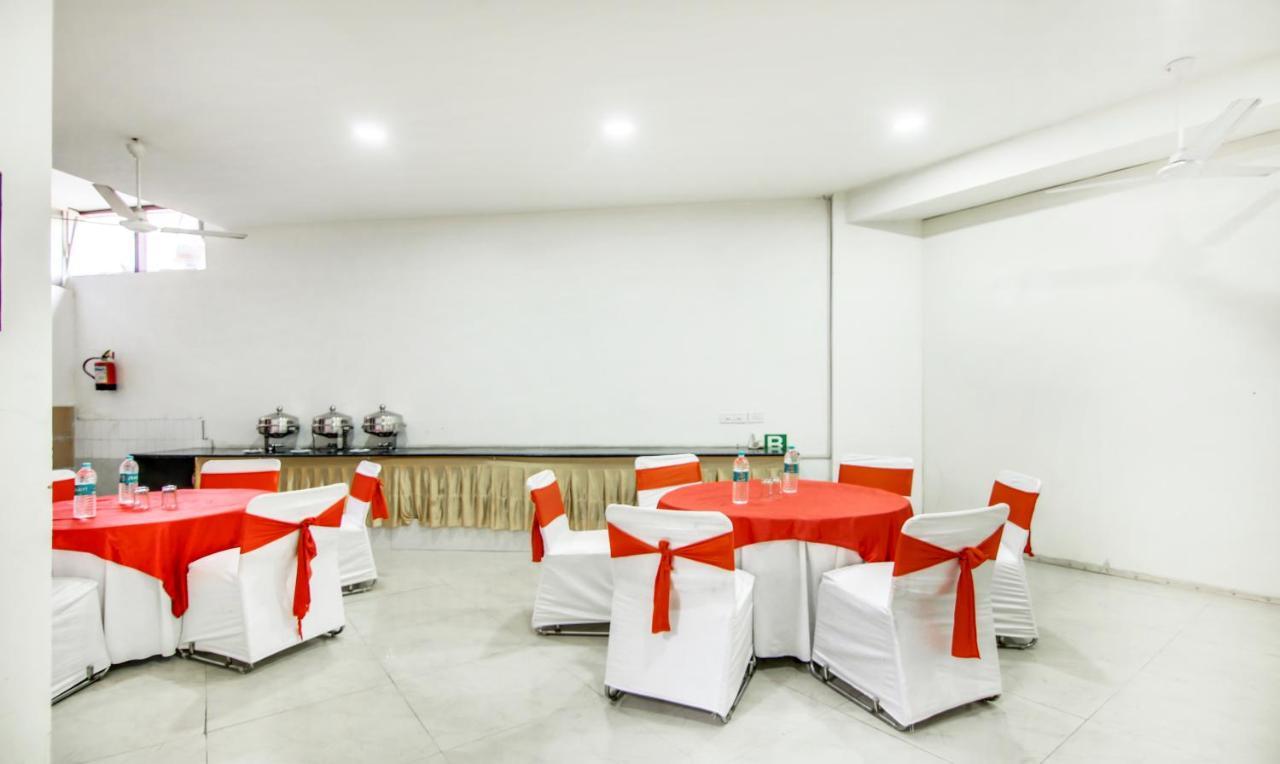 Treebo Iffco Chowk Gurgaon Exterior photo